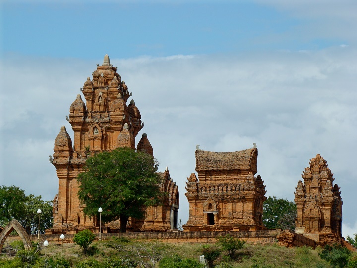 Tour du lịch Phan Rang 3 ngày 2 đêm - Biển xanh nắng vàng